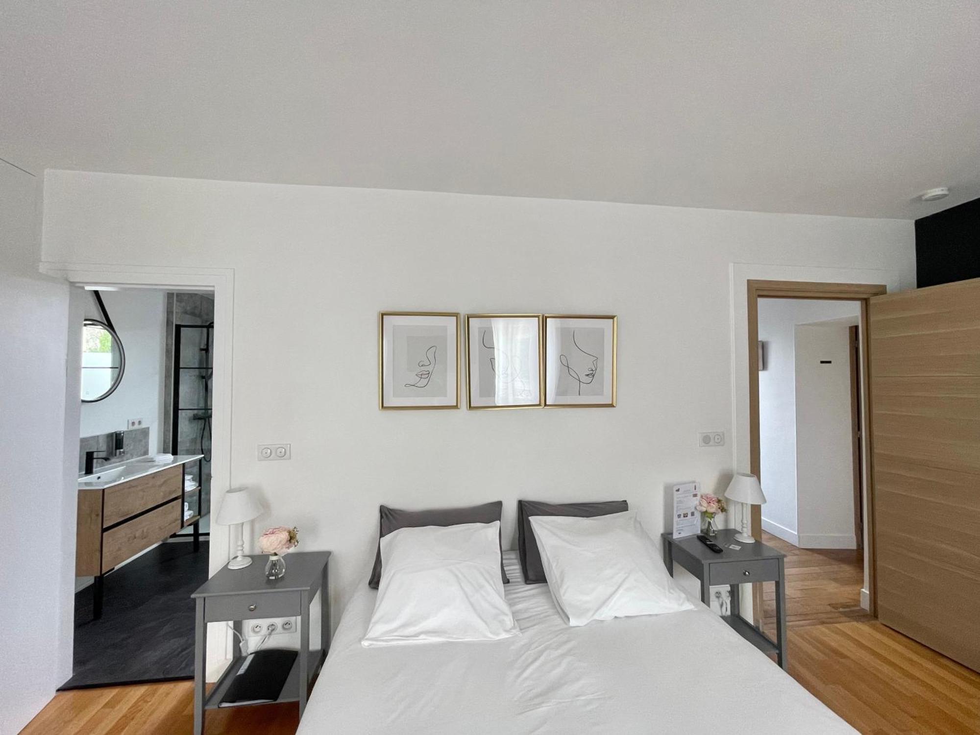 La Demeure Des Hotes 10 Minutes De Disney Couilly-Pont-aux-Dames Luaran gambar