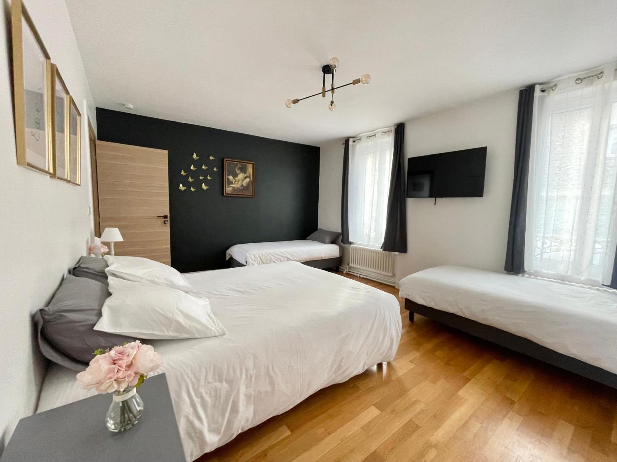 La Demeure Des Hotes 10 Minutes De Disney Couilly-Pont-aux-Dames Luaran gambar